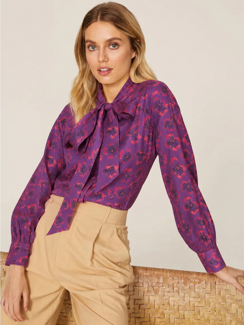 Tory Burch Floral Silk Tie Neck Blouse Size 4 Purple